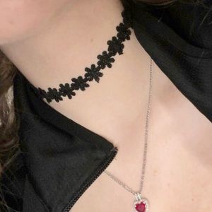 Beautiful Flower Choker With Extension